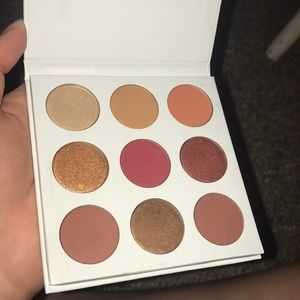 Kylie Cosmetics Burgundy palette!